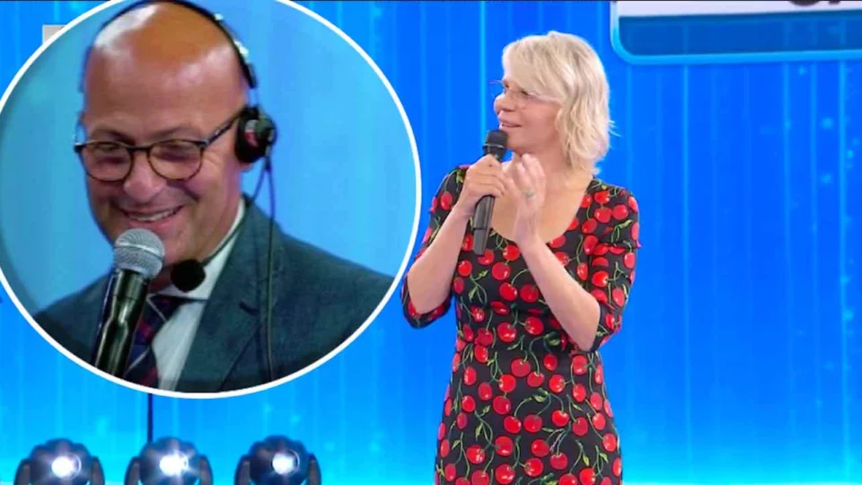 Maria De Filippi ricorda lo storico assistente Piero durante la finale