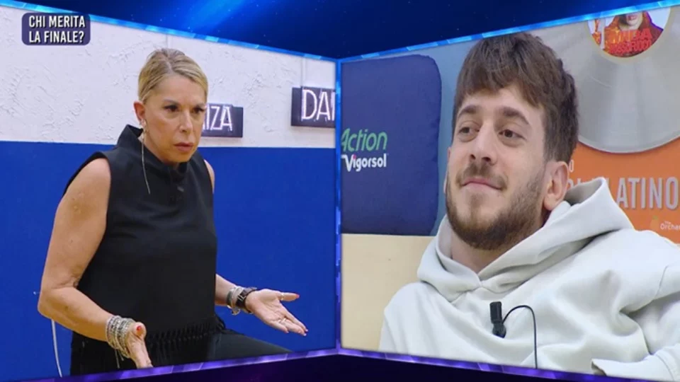 Anna Pettinelli stronca Holden: