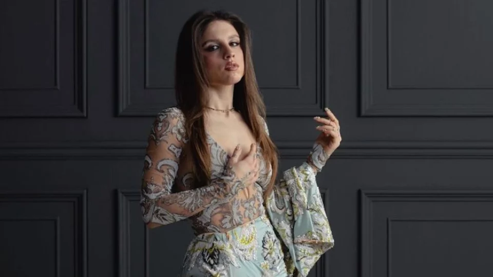 Angelina Mango vittima di stalking: arrestato uomo di 49 anni