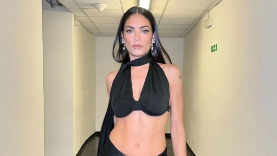 Elodie in concerto a San Siro e al Maradona nel 2025: i misteriosi manifesti