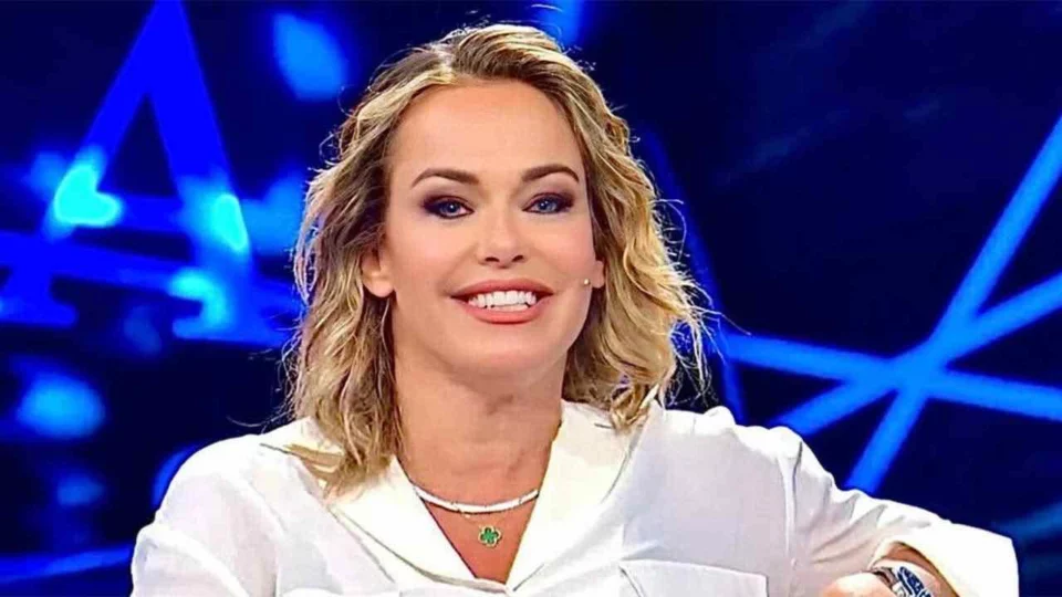 Sonia Bruganelli chiude al ruolo di opinionista al GF o Isola- Ho esaurito il mio tempo