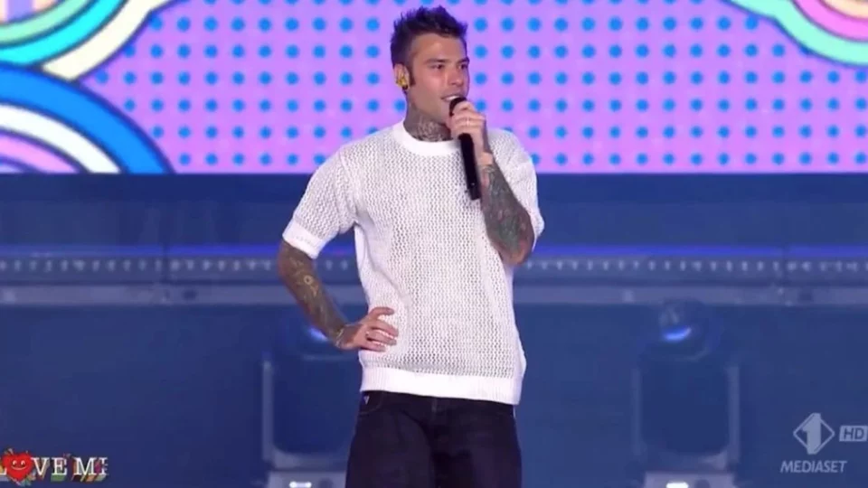 Fedez, il concerto benefico Love Mi sarebbe stato sospeso