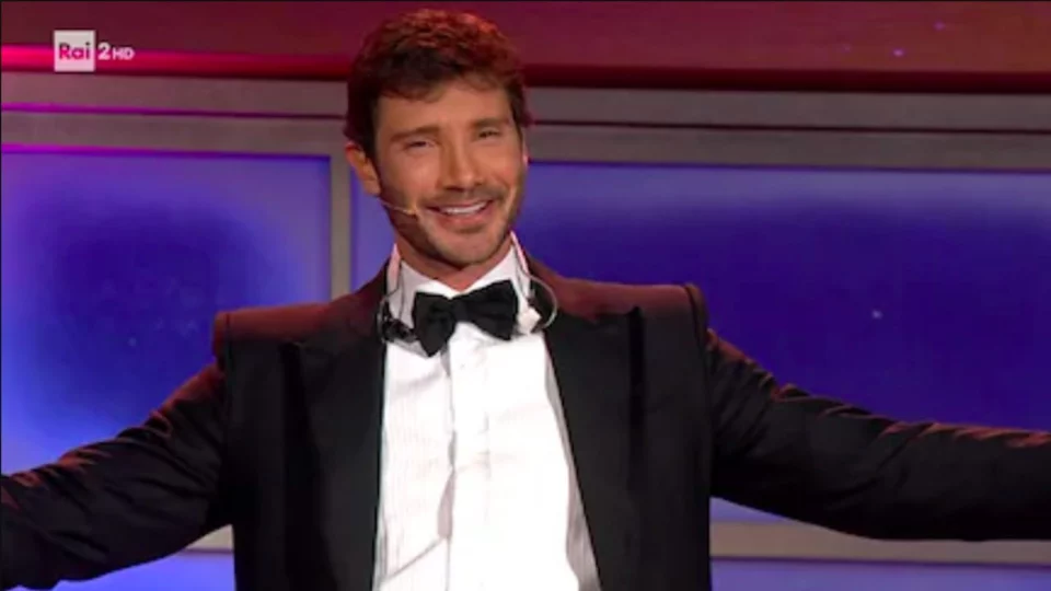 Stefano De Martino supera il test: è lui il conduttore di Affari Tuoi