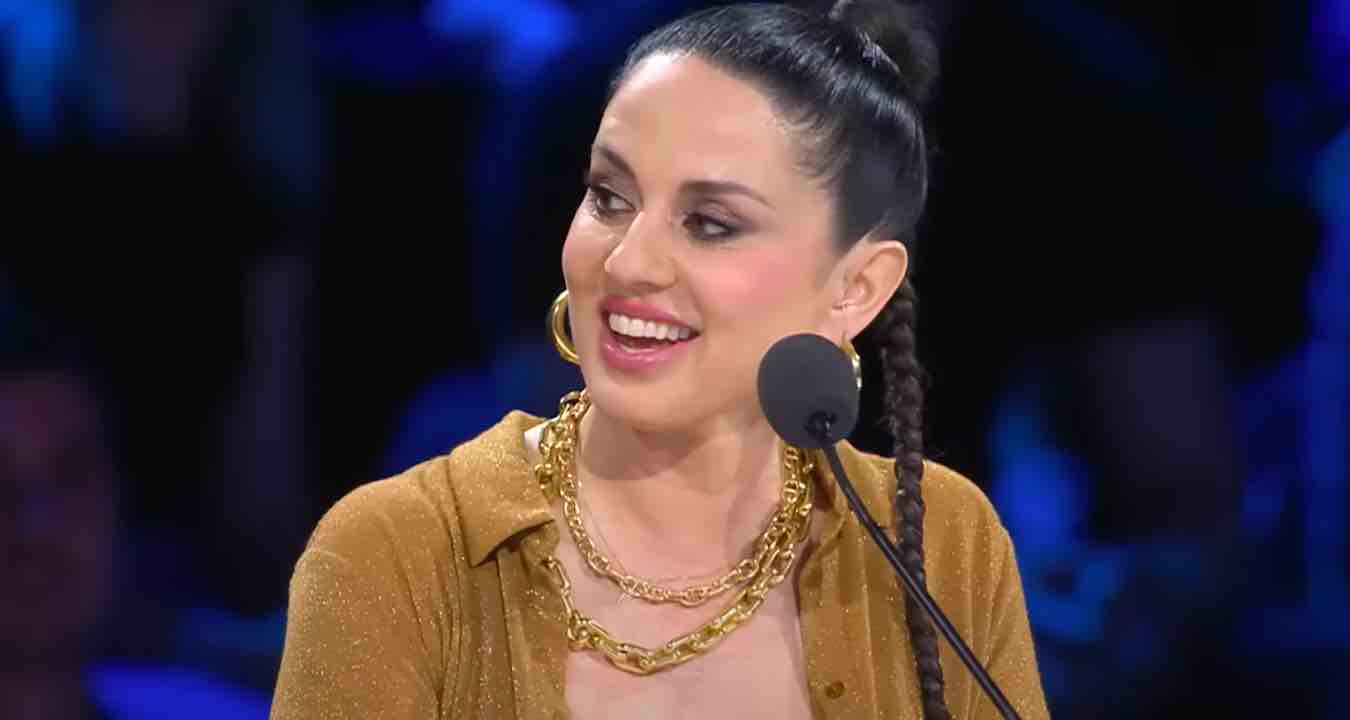 Chi è Paola Iezzi? Età, fidanzato, canzoni e Instagram Chi è Paola Iezzi? Età, fidanzato, canzoni e Instagram