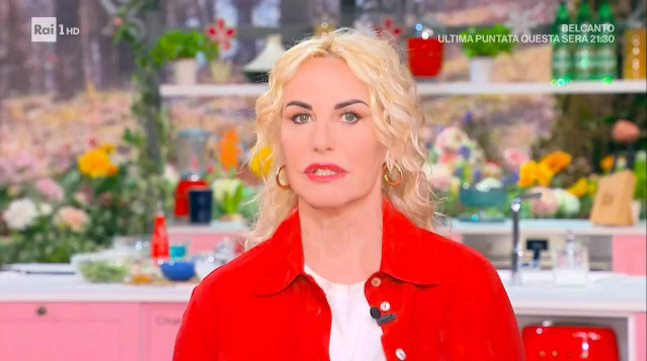 antonella clerici attaccata per la critica al film anora lei replica in diretta e la sua risposta è da applausi da Novella2000.it antonella clerici attaccata per la critica al film anora lei replica in diretta e la sua risposta è da applausi