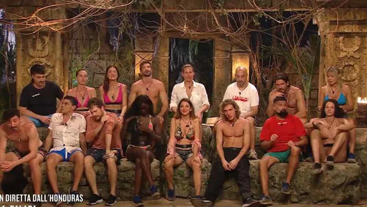isola dei famosi svelate le prime due naufraghe ufficiali da Novella2000.it isola dei famosi svelate le prime due naufraghe ufficiali