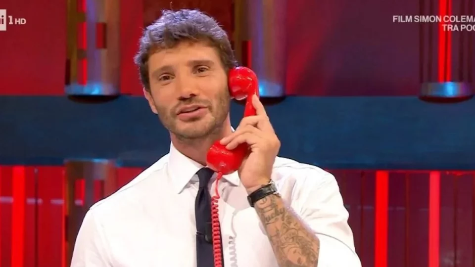 Affari Tuoi, arriva la replica alle inchieste di Striscia La Notizia