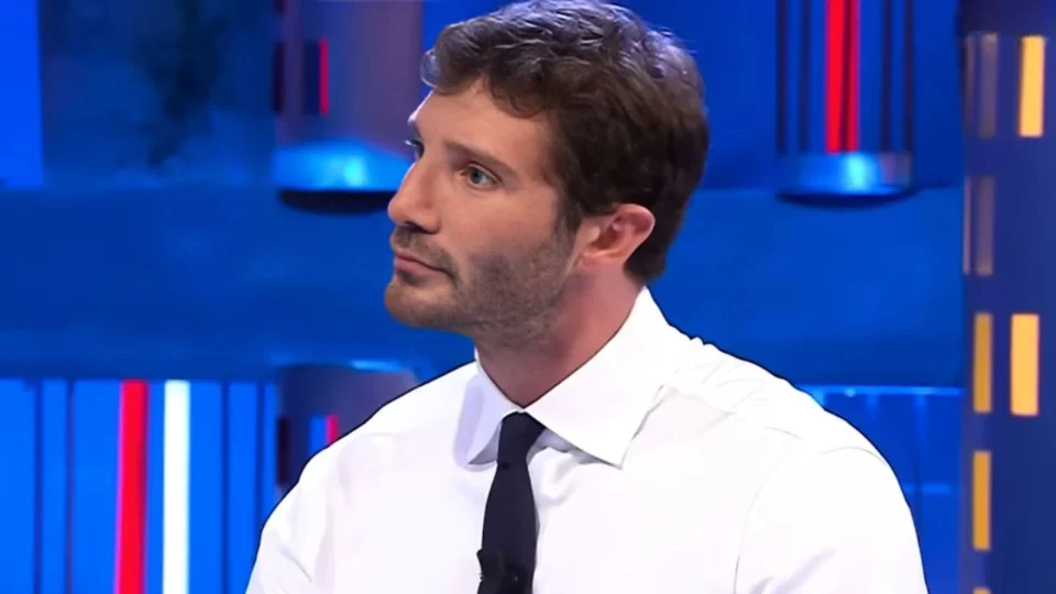 Affari Tuoi oggi 22 aprile non va in onda: quando torna in TV