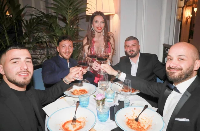Donatella con Nicola Vono e altri amici
