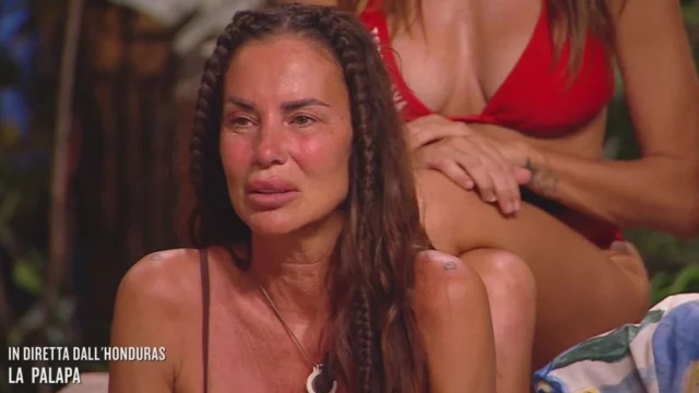 Antonella Mosetti abbandona L’Isola dei Famosi