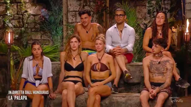 Isola dei Famosi naufraga in infermeria
