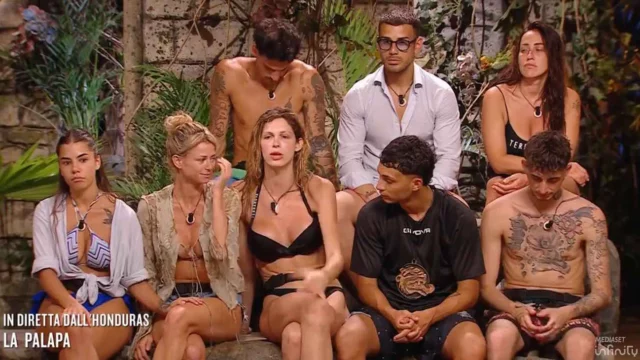 Isola dei Famosi, sarebbe già nata la prima coppia