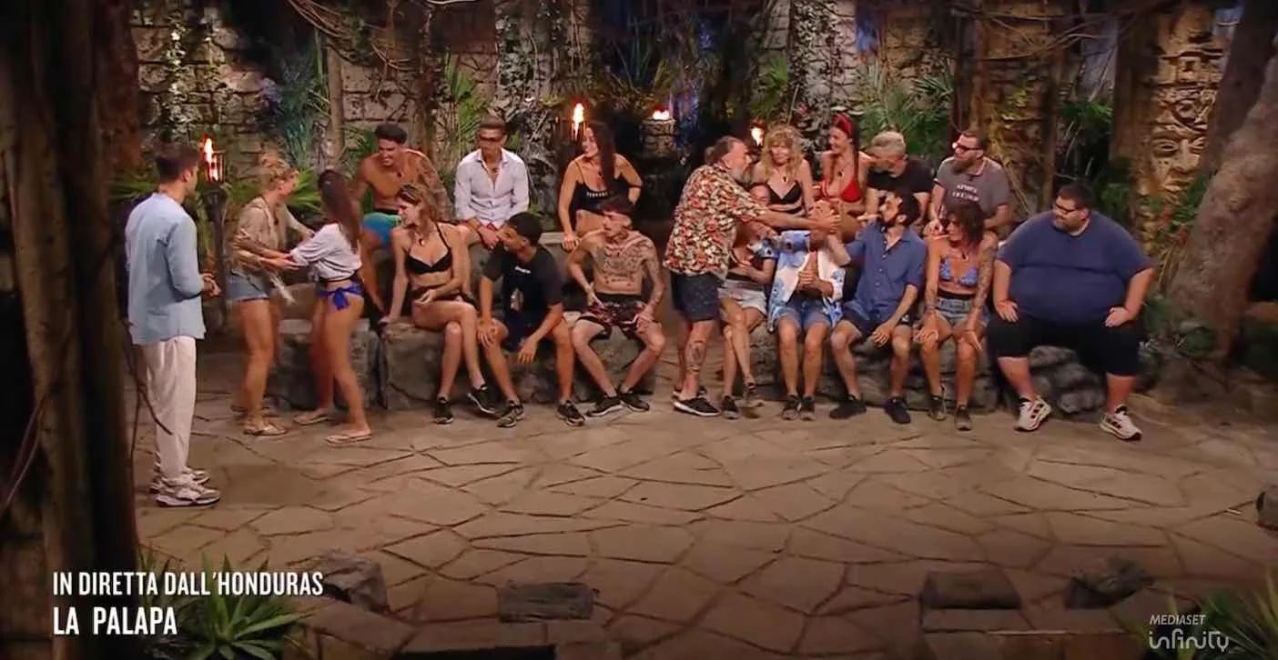 isola dei famosi dopo i due ritiri arrivano nuovi concorrenti