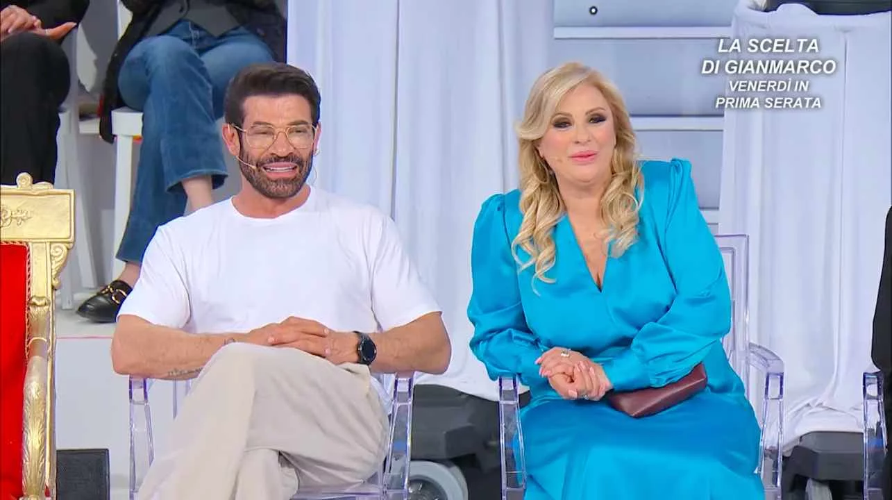 Una coppia nata di recente a Uomini e Donne ha chiamato i propri cani…Gianni e Tina (VIDEO)