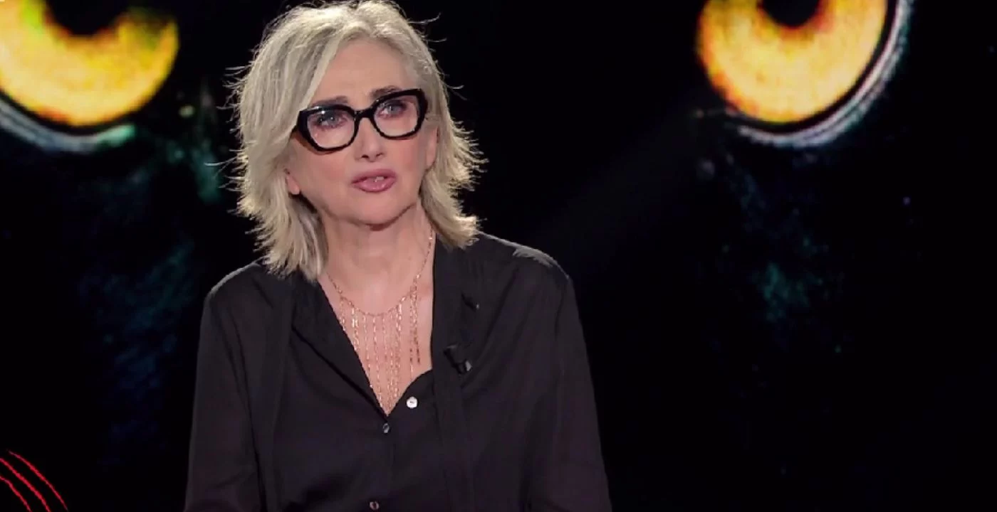 Lunetta Savino rivela quale attore le ha dato il bacio migliore sul set (e chi è stato il peggiore!)