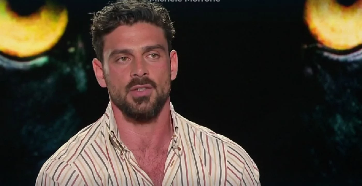 Michele Morrone sbotta contro gli attori italiani dopo Belve: “Avete rotto il ca**o, sinostroidi con le case al mare” Michele Morrone sbotta contro gli attori italiani dopo Belve: “Avete rotto il ca**o, sinostroidi con le case al mare”