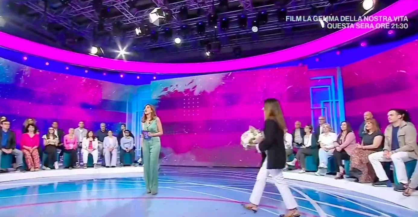 Emma D’Aquino annuncia in diretta la chiusura del programma dopo una sola stagione: “Non è una mia scelta”