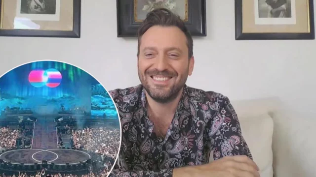 Cesare Cremonini parte in tour ma il palco fa discutere per la sua forma