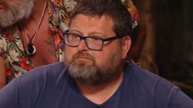 isola dei famosi naufraghe contro idee coppie omosessuali mario adinolfi