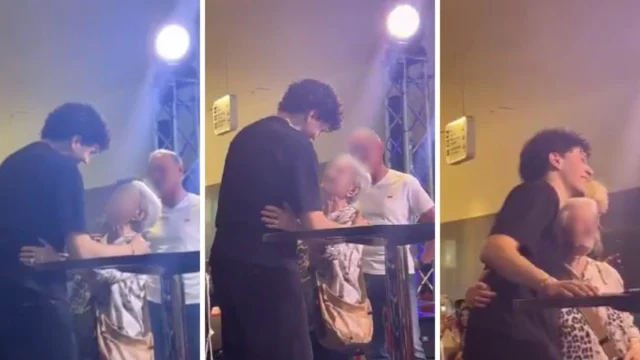 nicolò filippucci abbraccio fan anziana commuove video