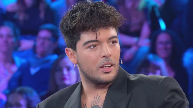 The Kolors, morto il nonno di Stash: il cantante è in tour con la band