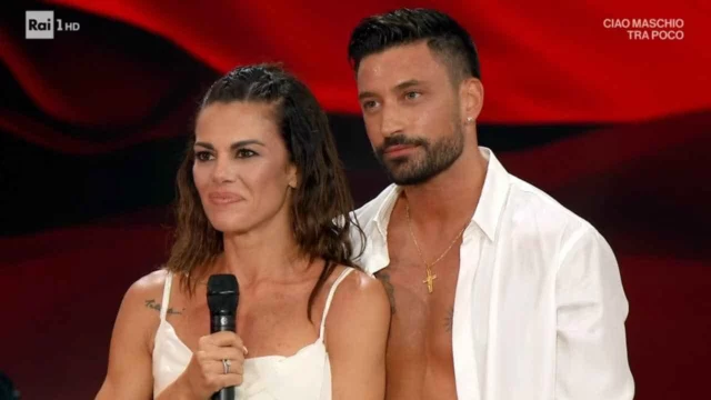 Bianca Guaccero smentisce a Roberto Alessi la rottura da Giovanni Pernice - ESCLUSIVO