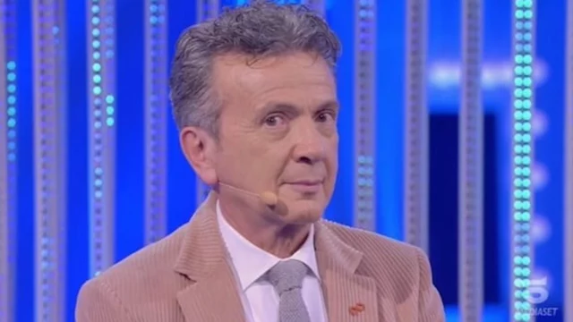 Pupo rivela di aver fatto l'opinionista al GF senza averlo mai visto
