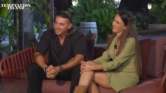 Simone e Sonia B Temptation Island