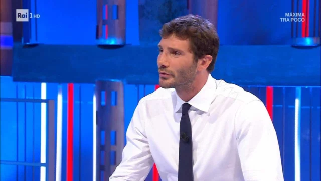 Stefano De Martino corteggiato famoso programma