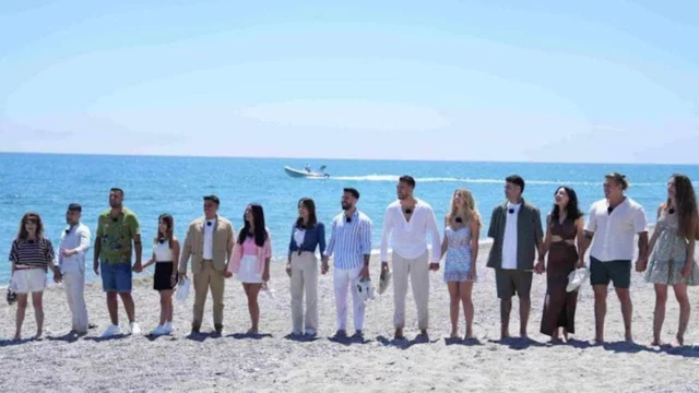 Temptation Island, una coppia scoppiata si ritroverà al falò stasera
