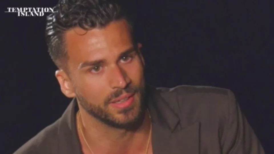 Rosario Guglielmi beccato con una discussa vincitrice del GF