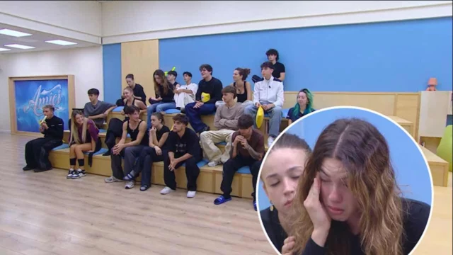 Amici 25, Michelle si becca 2 e scoppia a piangere: i voti ai cantanti