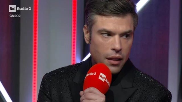 Fedez si prende una 'pausa' dai social e rivela i motivi di questa scelta