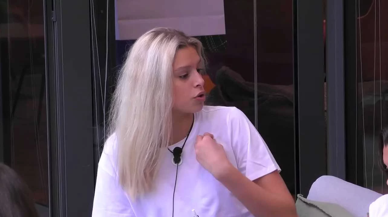 Giulia esagera con le parole: ora rischia la squalifica dal Grande Fratello? (VIDEO)