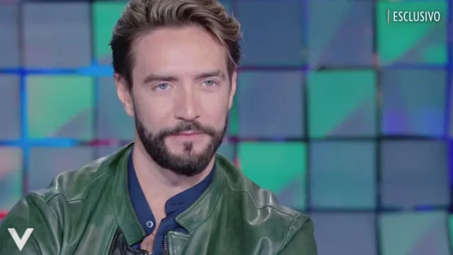 Alex Belli avvistato con una donna misteriosa