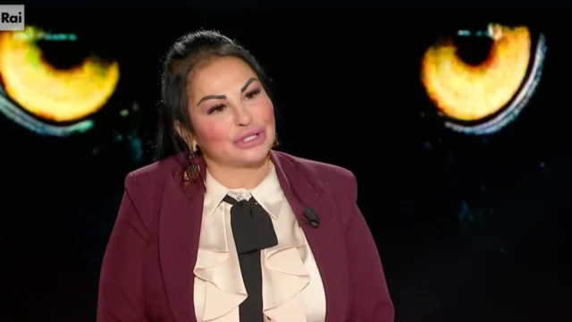 Rita De Crescenzo vittima di violenza, il forte racconto a Belve