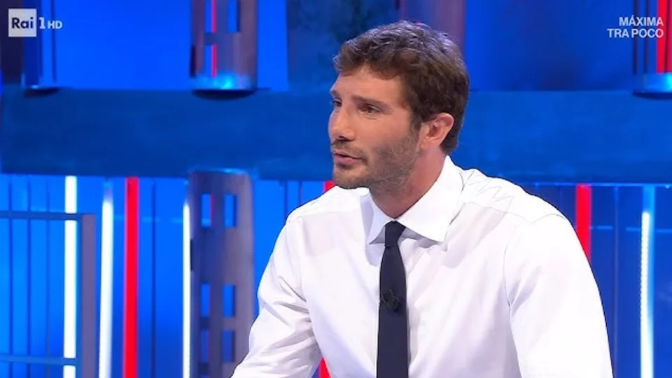 Affari Tuoi anticipa la chiusura, arriva la decisione della Rai