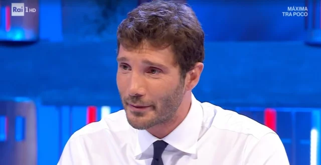 Stefano De Martino torna single, sarebbe finita con Caroline