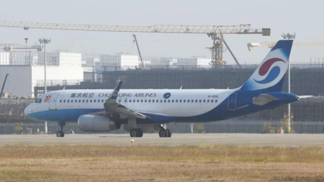 Airbus, 6.000 aerei fermi dopo il guasto ai sistemi di controllo - CREDITI FOTO- CFOTO / IPA