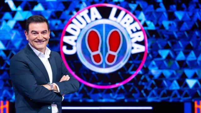 Caduta Libera torna su Canale 5 con Max Giusti, quando inizia e a che ora inizia - CREDITI FOTO UFFICIO STAMPA MEDIASET
