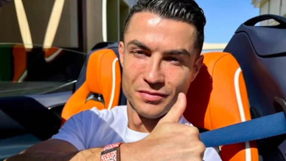 Cristiano Ronaldo annuncia: 