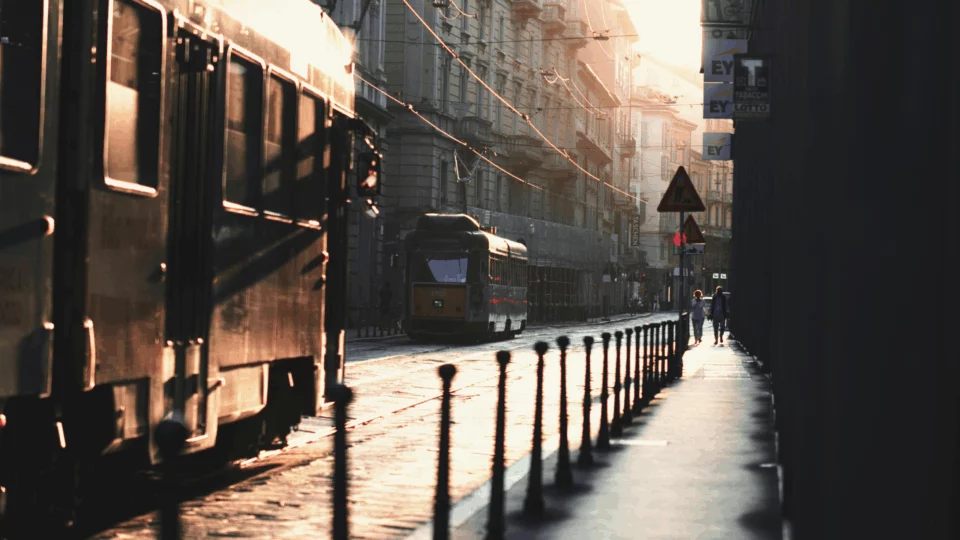 Milano, violenza in via Crocefisso: indagato un 22enne