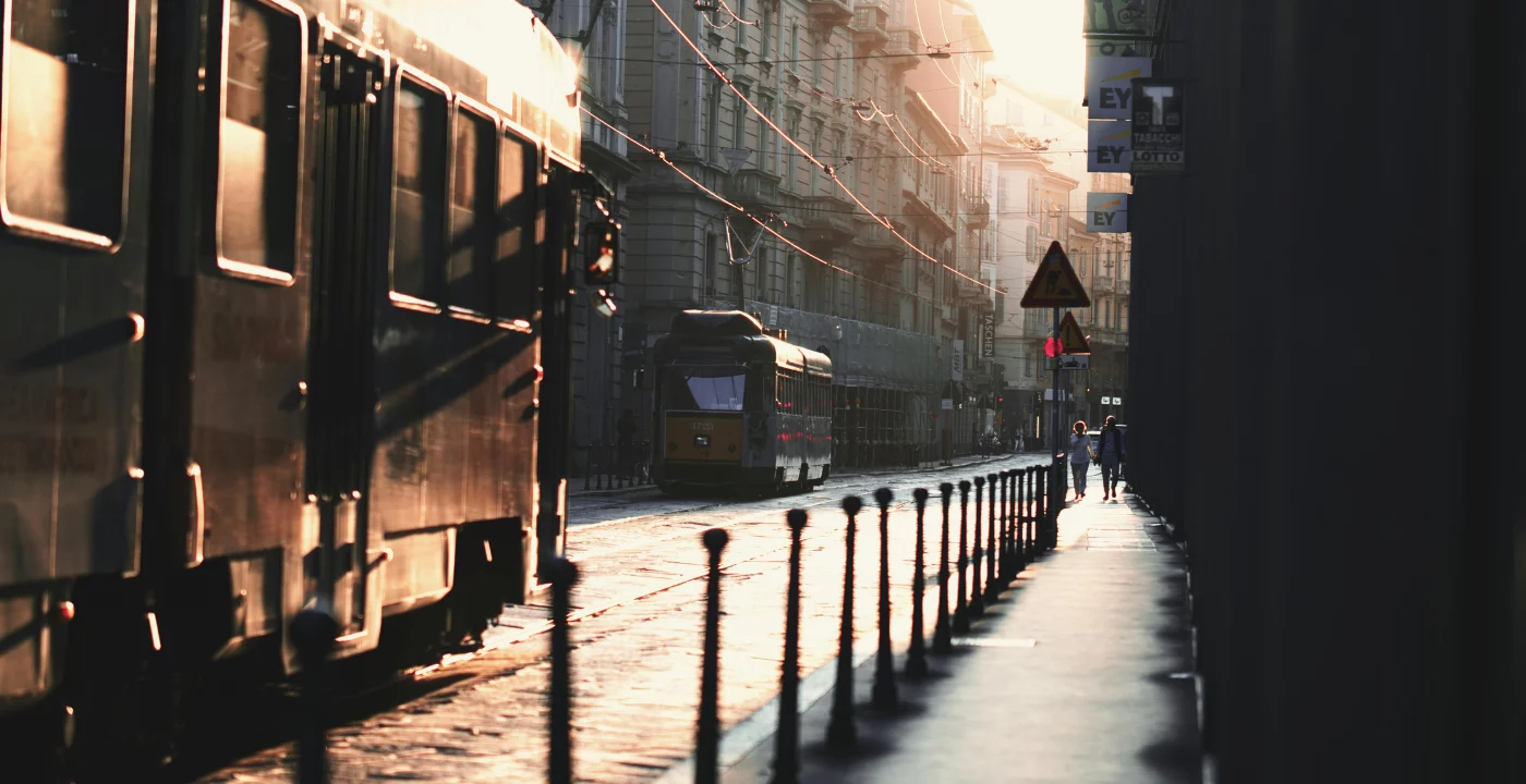 Milano, ragazza denuncia violenza sessuale fuori da un locale in centro