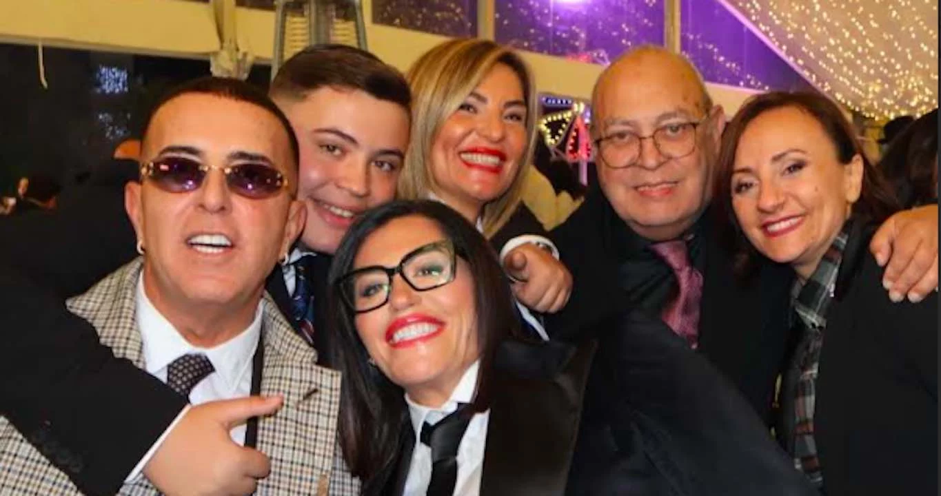 Un tuffo nei favolosi anni ’80: Napoli celebra i 70 anni e 50 di carriera di Claudio Malfi!