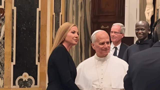 Federica Panicucci incontra il Papa