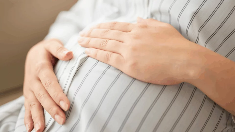 ex compagna spara alle gambe