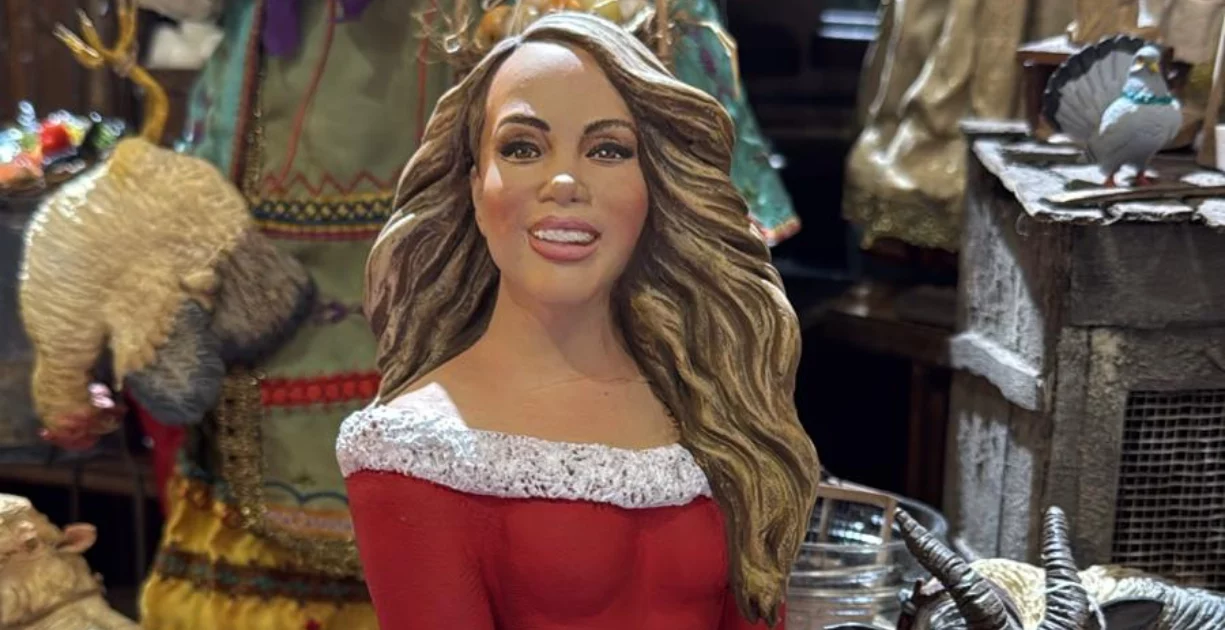 Mariah Carey entra nel presepe napoletano: la “Voce del Natale” diventa statuina