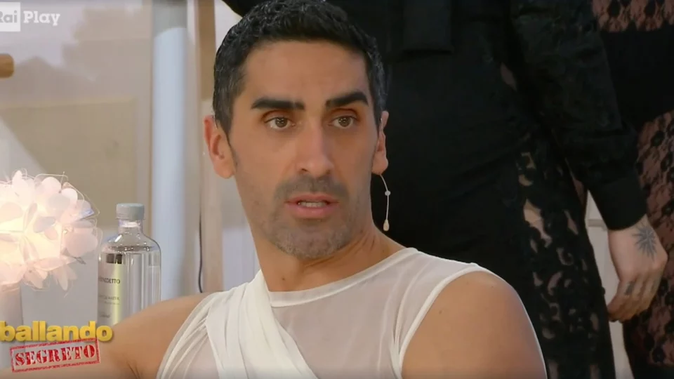 Filippo Magnini si infuria con i giudici di Ballando nel backstage