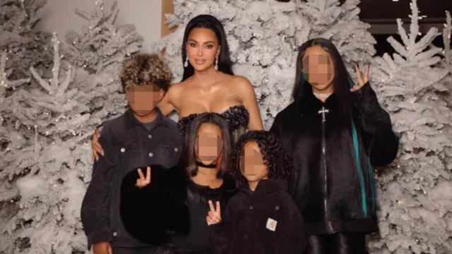 Kim Kardashian sotto accusa per aver regalato dei cani ai figli per Natale