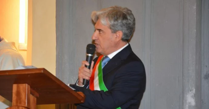 Aggredito sindaco nel Salernitano, gravi fratture e amputazione di un dito